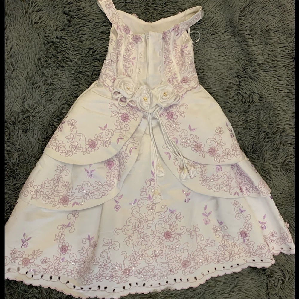 Dress - Picture 2 of 10